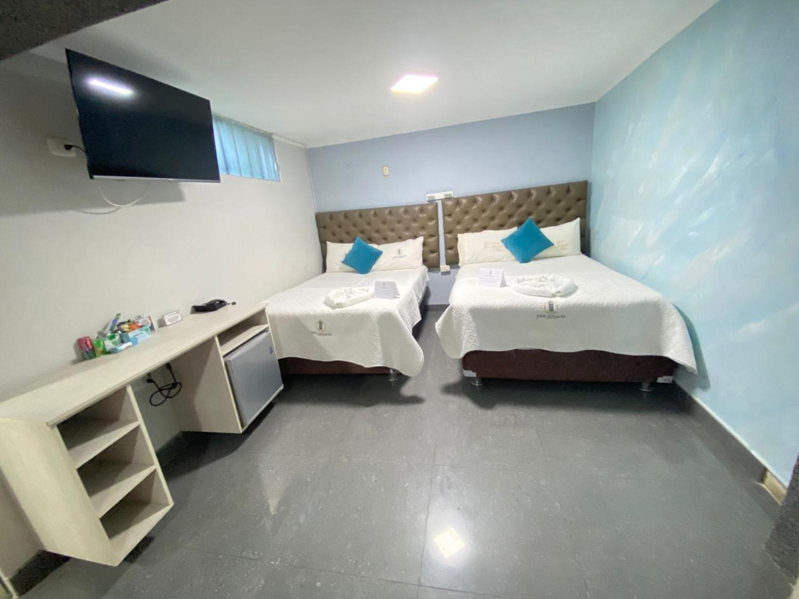 Hotel Jose Ignacio Чепен Экстерьер фото
